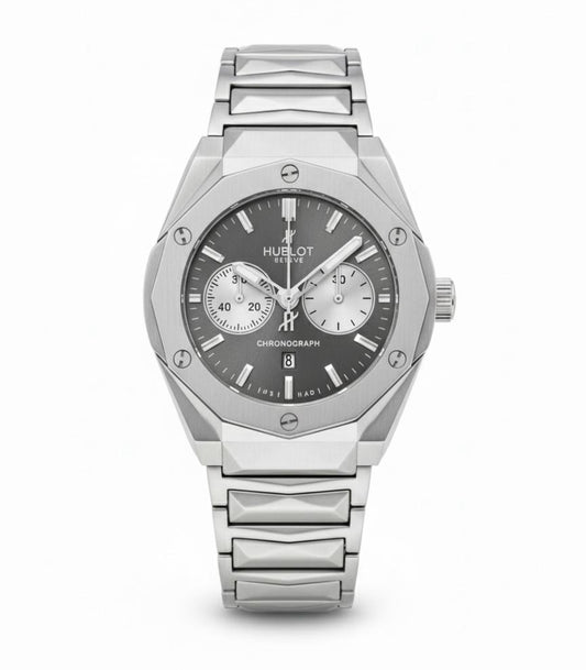 Luxury Silver Chronograph Watch – Precision Stainless Steel Design